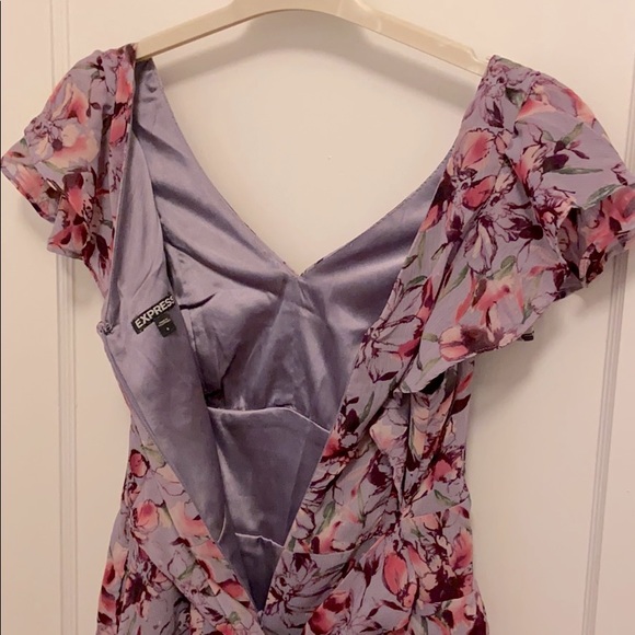 EXPRESS | Spring Flower Dress - Picture 3 of 4